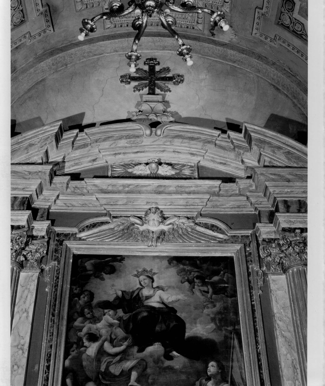 mostra d'altare, complesso decorativo - bottega Italia centrale (ultimo quarto sec. XVII)