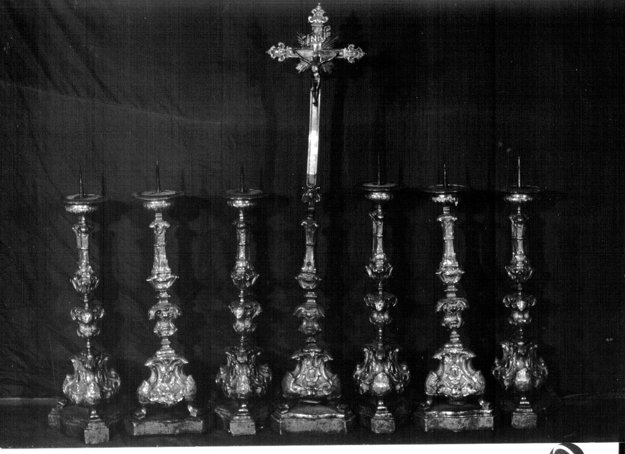 Cristo crocifisso dolente (croce d'altare, opera isolata) - bottega Italia centrale (prima metà sec. XVIII)