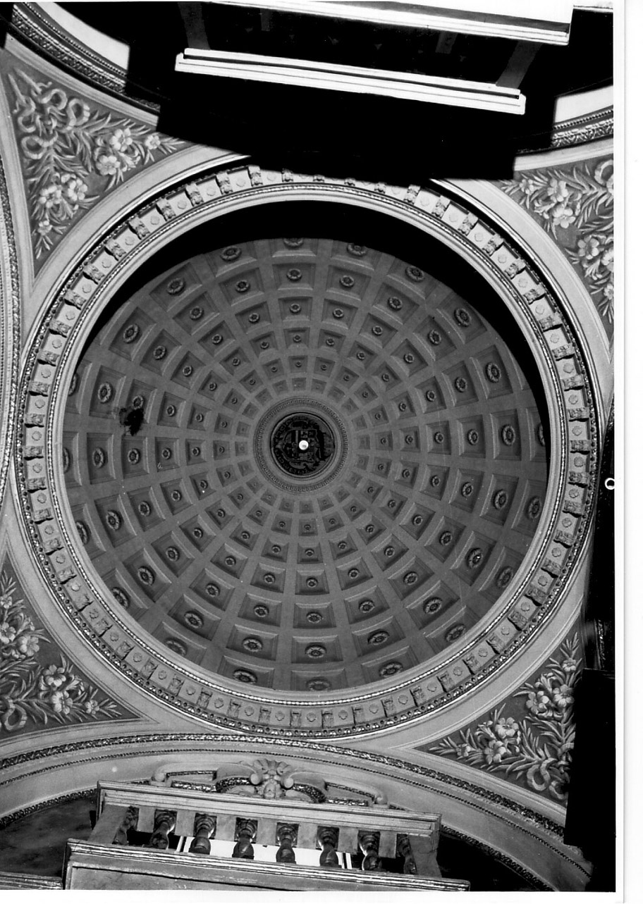 motivi decorativi a cassettoni (decorazione pittorica, complesso decorativo) di Conti Giovanni Battista, Albani Alberto, Carlucci Alfredo (secondo quarto sec. XX)