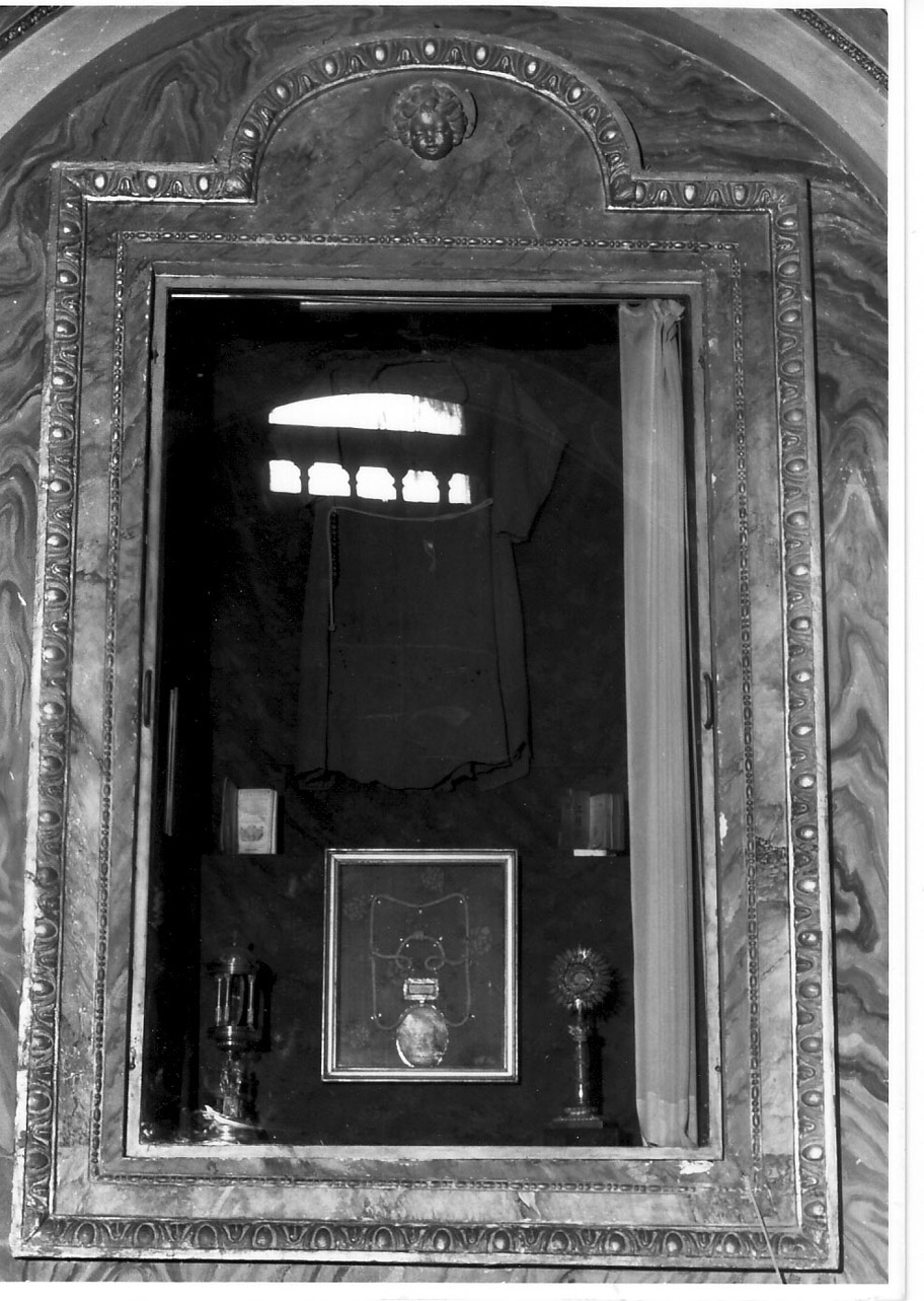 cornice architettonica, serie - bottega Italia centrale (secondo quarto sec. XIX)