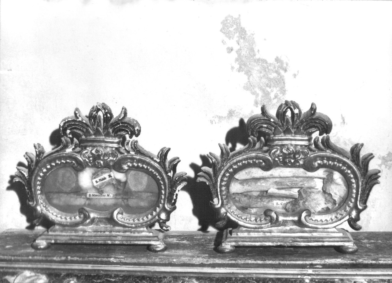 reliquiario a teca - a urna, coppia - bottega Italia centrale (sec. XVII)