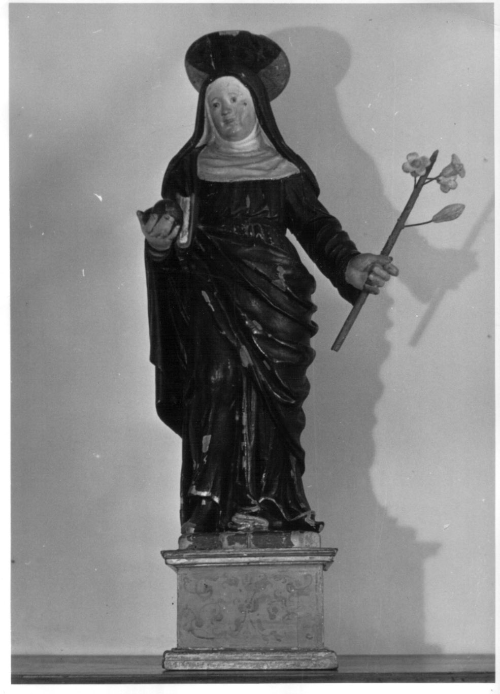 Santa Chiara da Montefalco (statua, opera isolata) - bottega Italia centrale (sec. XVII)