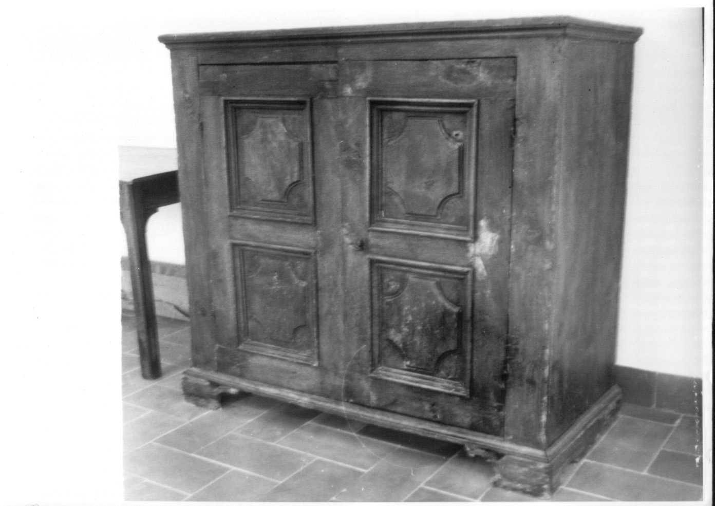 credenza, opera isolata - bottega Italia centrale (sec. XVII)