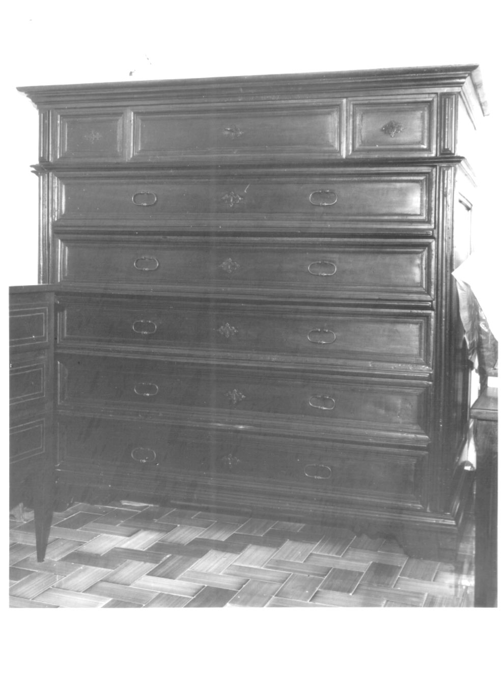 cassettone, opera isolata - bottega Italia centrale (sec. XVIII)