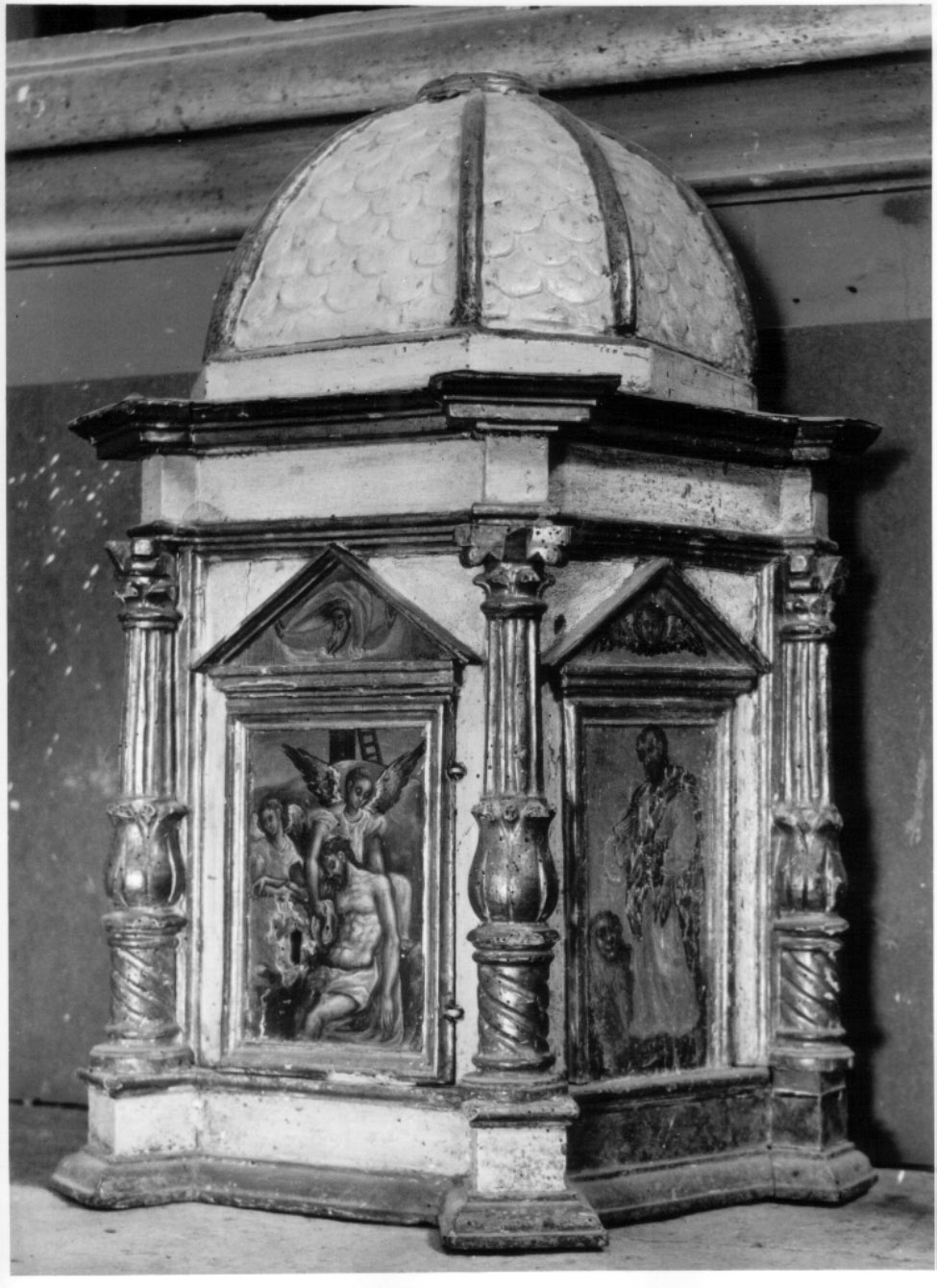 tabernacolo - a tempietto, elemento d'insieme - bottega Italia centrale (primo quarto sec. XVII)