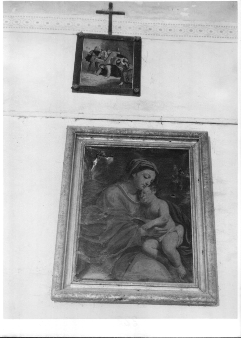 Madonna con Bambino (dipinto, opera isolata) di Salvi Giovanni Battista detto Sassoferrato (maniera) (seconda metà sec. XVII)