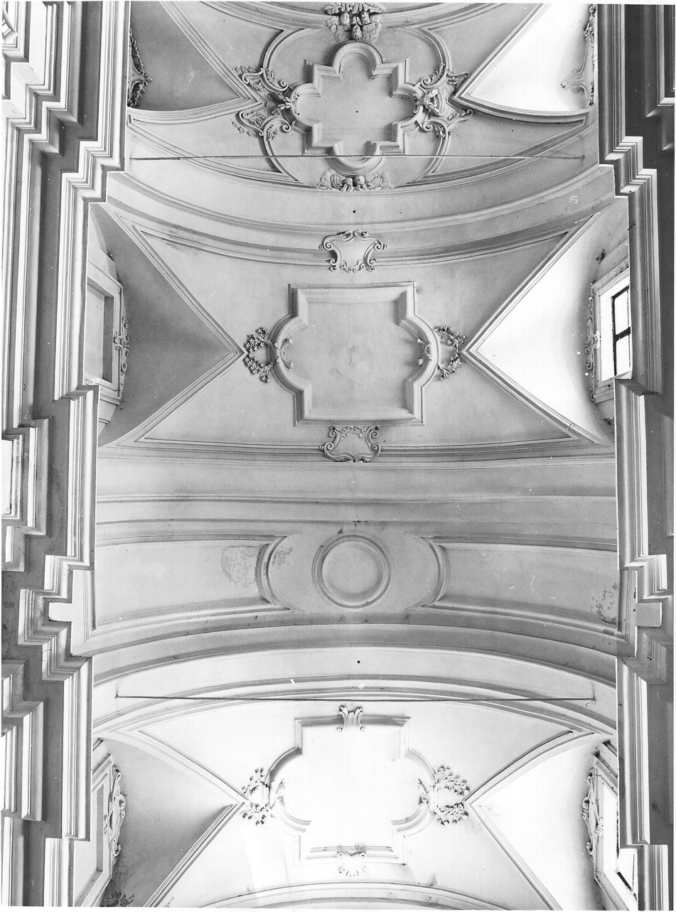 decorazione plastica, elemento d'insieme - bottega romana (prima metà sec. XVIII)