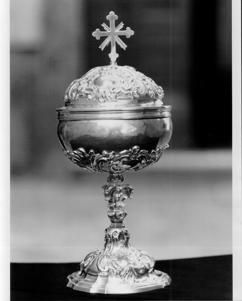 pisside, opera isolata di Delicati Mattia (sec. XVIII)