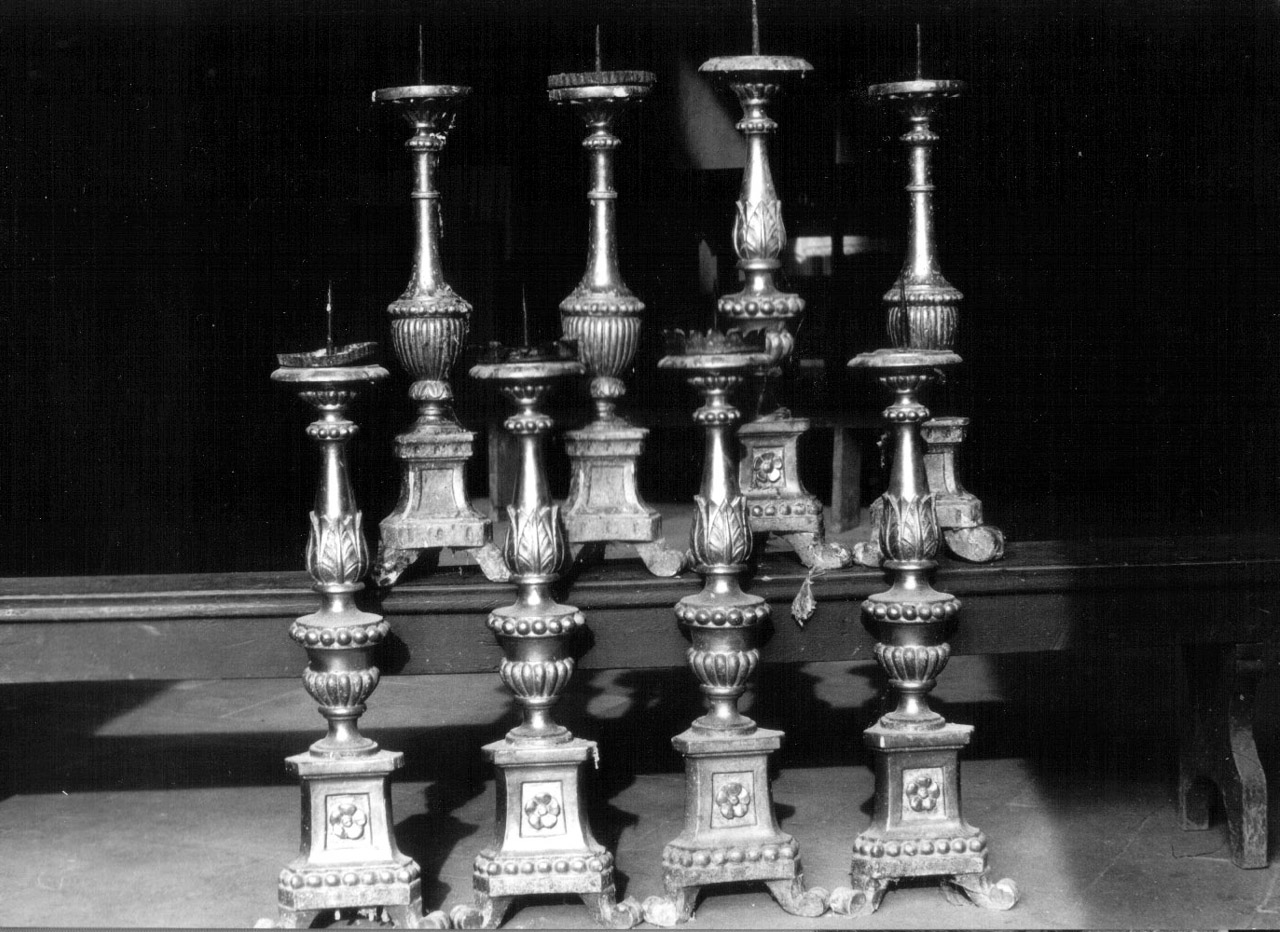 candeliere d'altare, serie - bottega Italia centrale (prima metà sec. XIX)