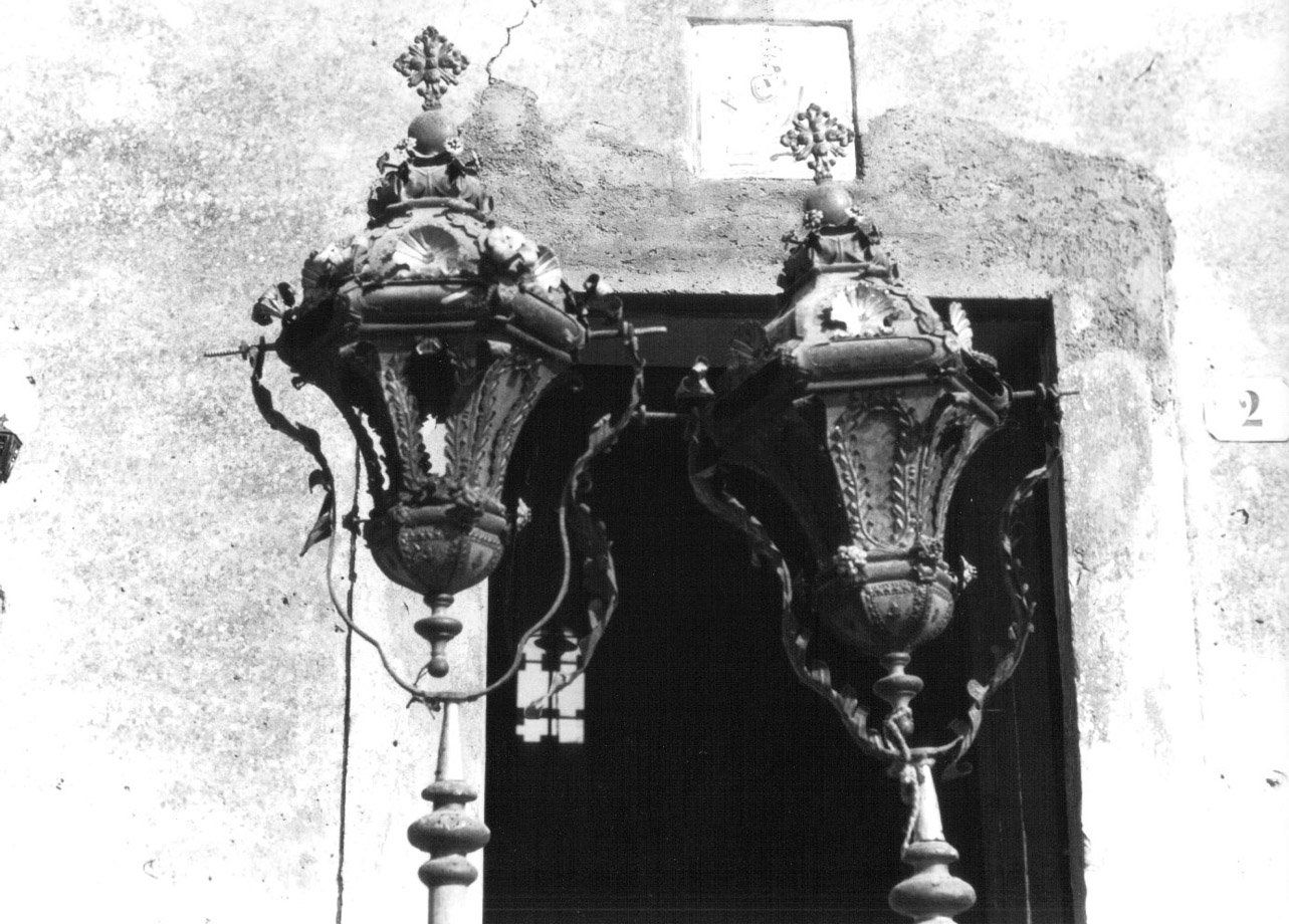 lanterna processionale, coppia - bottega Italia centrale (seconda metà sec. XVIII)