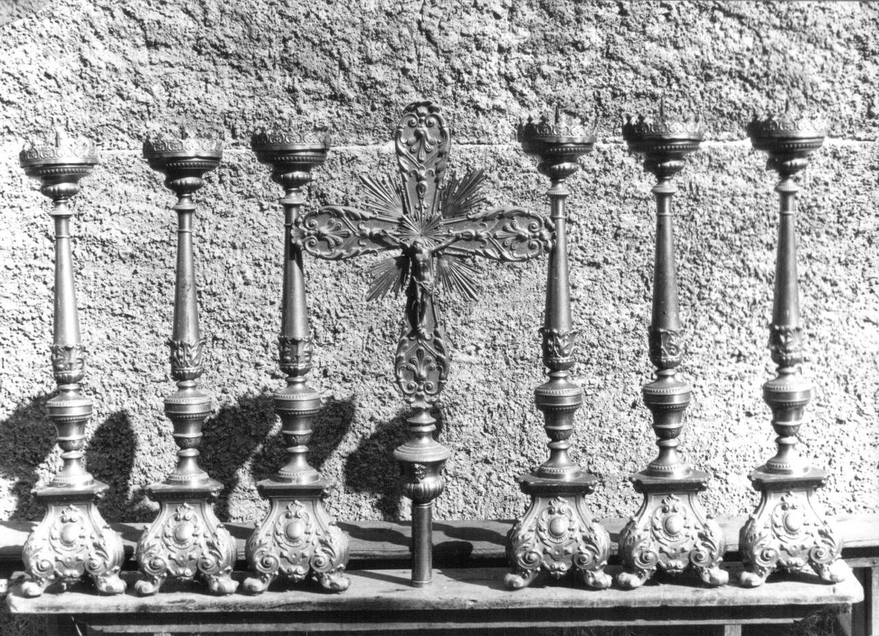Cristo crocifisso (croce processionale, opera isolata) - produzione Italia settentrionale (primo quarto sec. XX)