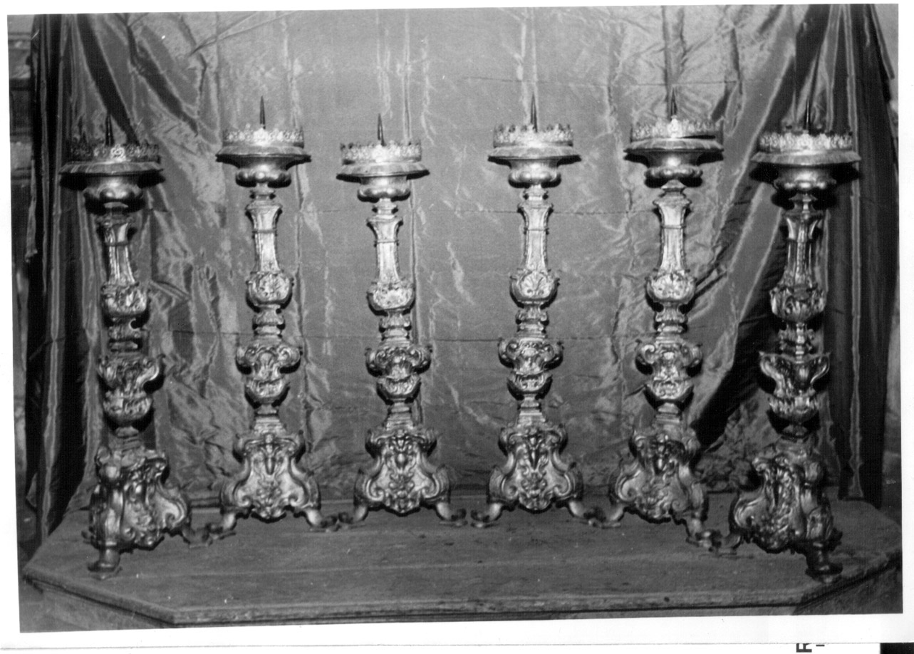 candeliere d'altare, serie - bottega Italia centrale (sec. XVIII)