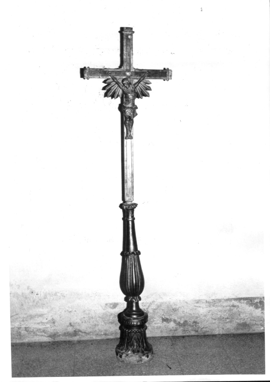 Cristo crocifisso (croce d'altare, opera isolata) - bottega Italia centrale (prima metà sec. XIX)