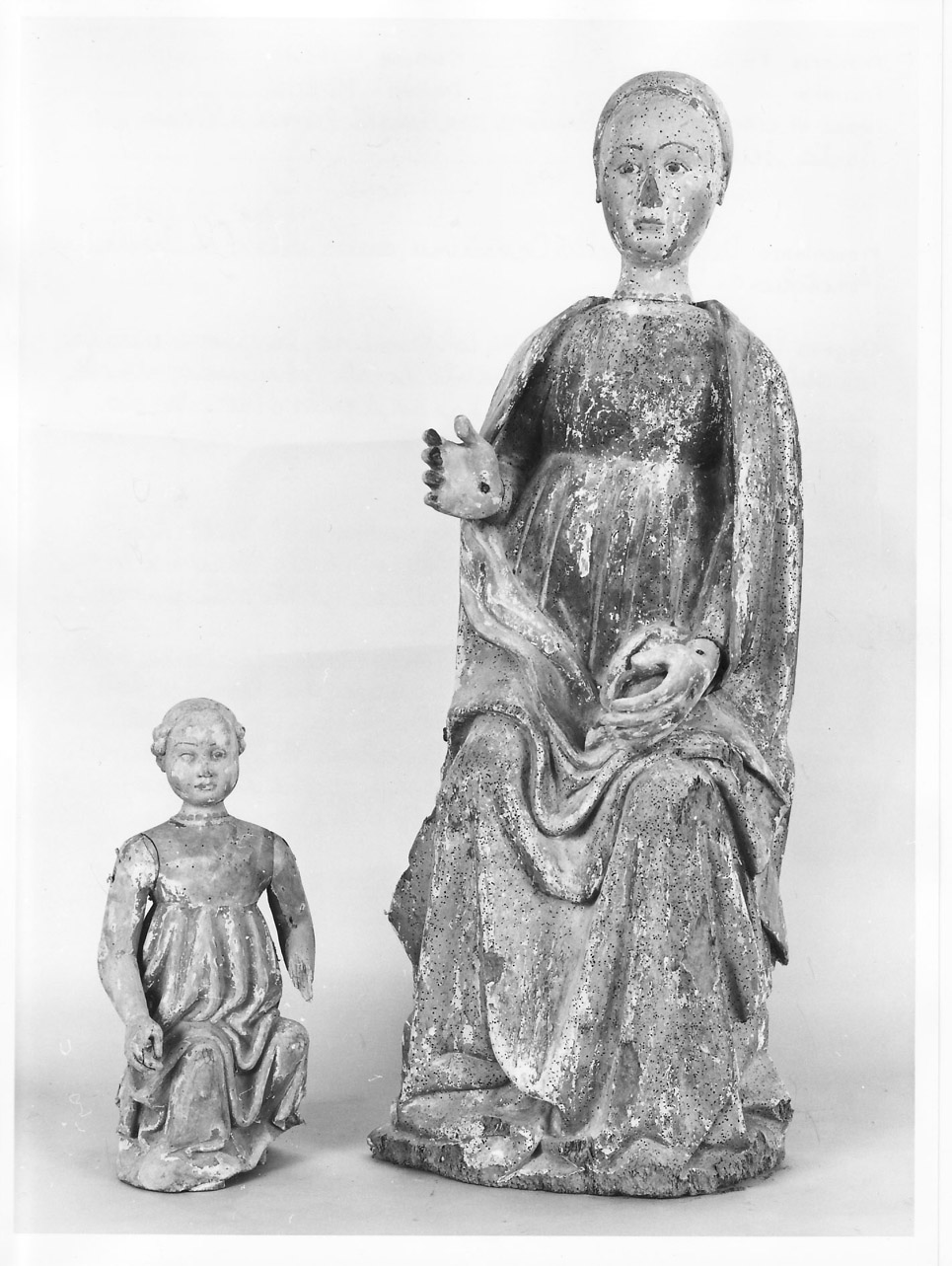 Madonna (statua, elemento d'insieme) - bottega Italia centrale (sec. XV)