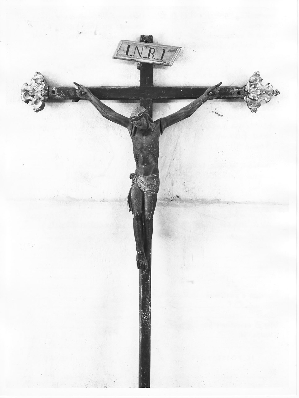 Cristo crocifisso (crocifisso, opera isolata) - bottega Italia centrale (sec. XVIII)