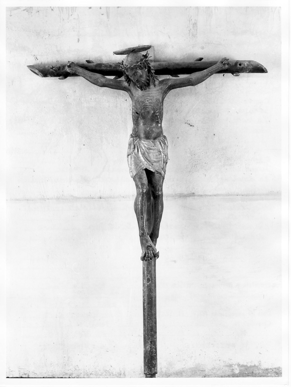 Cristo crocifisso (crocifisso, opera isolata) - bottega Italia centrale (sec. XVI)