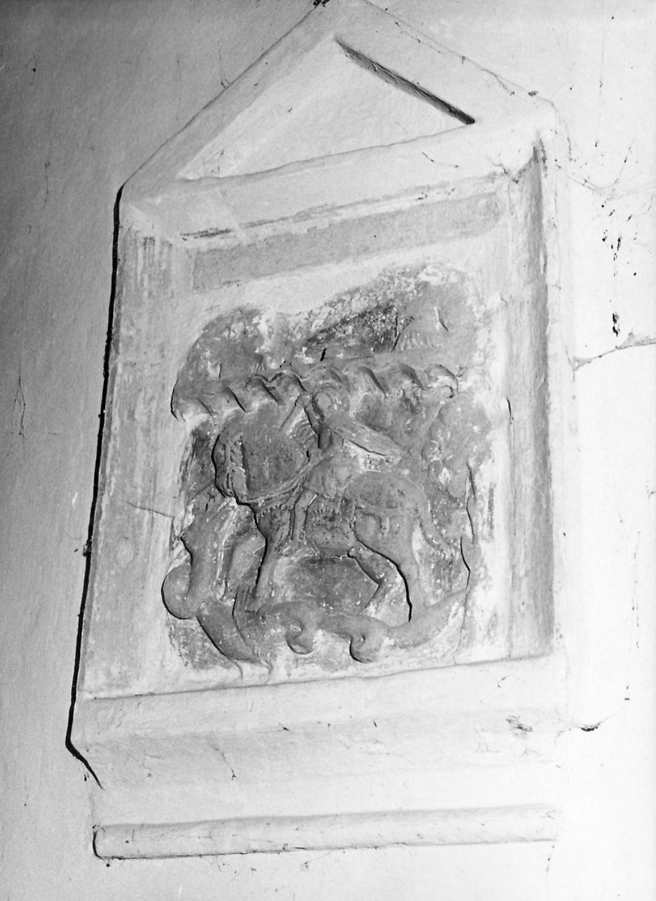 San Giorgio uccide il drago (rilievo, opera isolata) - bottega Italia centrale (sec. XV)