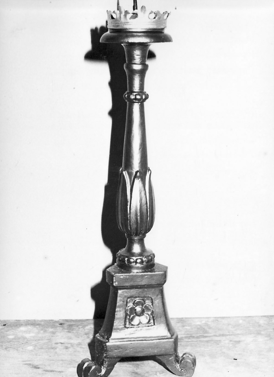 candeliere d'altare, serie - bottega Italia centrale (prima metà sec. XIX)