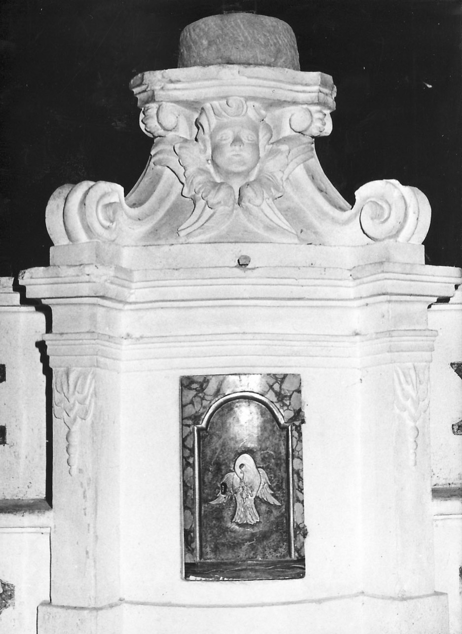 pellicano come simbolo di Cristo (tabernacolo - a tempietto, opera isolata) - bottega Italia centrale (sec. XVII)