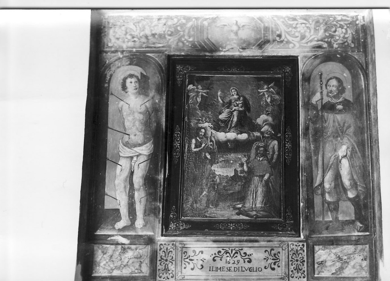 Madonna con Bambino in gloria e santi (dipinto, elemento d'insieme) - ambito Italia centrale (secondo quarto sec. XVII)