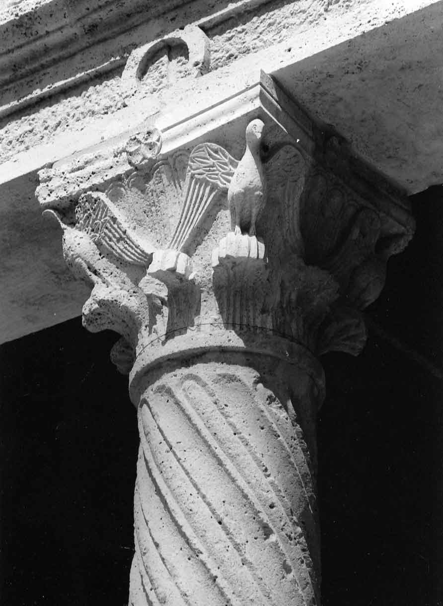 motivi decorativi vegetali e animali (capitello, elemento d'insieme) - bottega umbra (inizio sec. XIII)