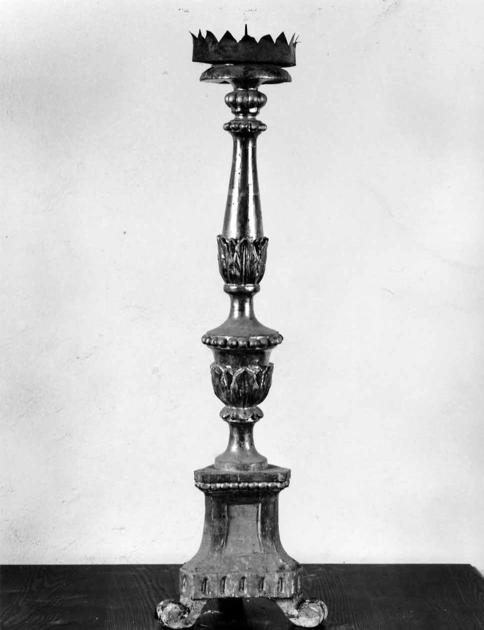 candeliere, opera isolata - bottega italiana (sec. XVII)