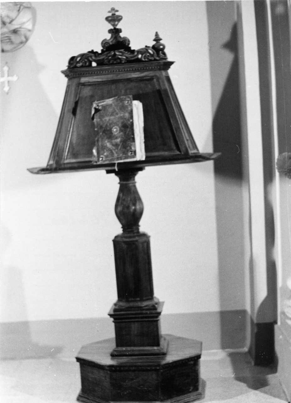 leggio a fusto, opera isolata - bottega Italia centrale (sec. XVII)