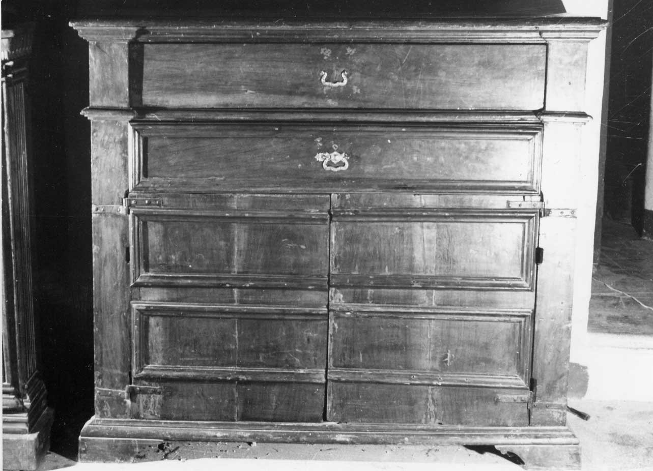 cassettone, opera isolata - bottega Italia centrale (sec. XVII)