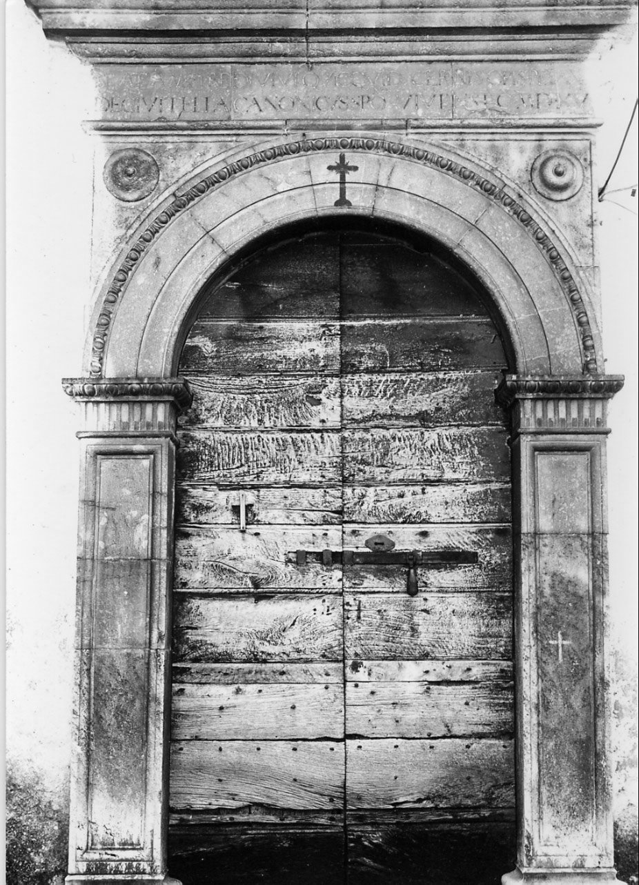 portale - ad arco, opera isolata - bottega Italia centrale (sec. XVI)
