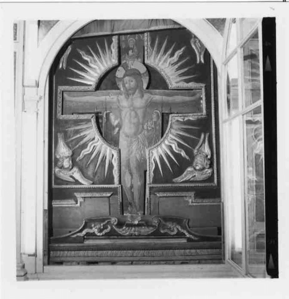 crocifissione di Cristo con la Madonna e San Giovanni Evangelista, crocifissione di Cristo con la Madonna e santi (dipinto, elemento d'insieme) di Maestro del Trittico di Arrone (attribuito) (sec. XVI)