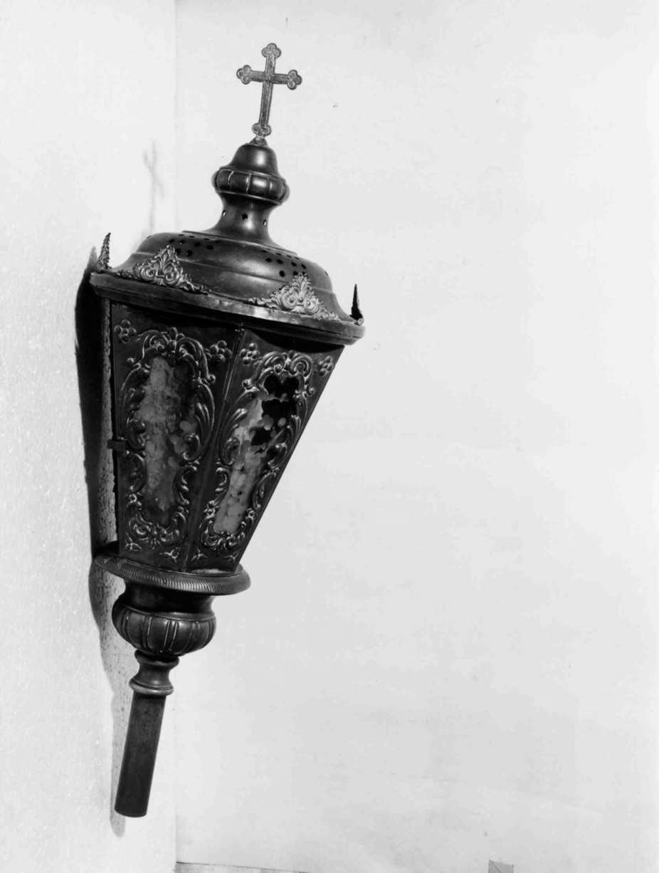 lanterna processionale, serie - bottega umbra (secc. XIX/ XX)