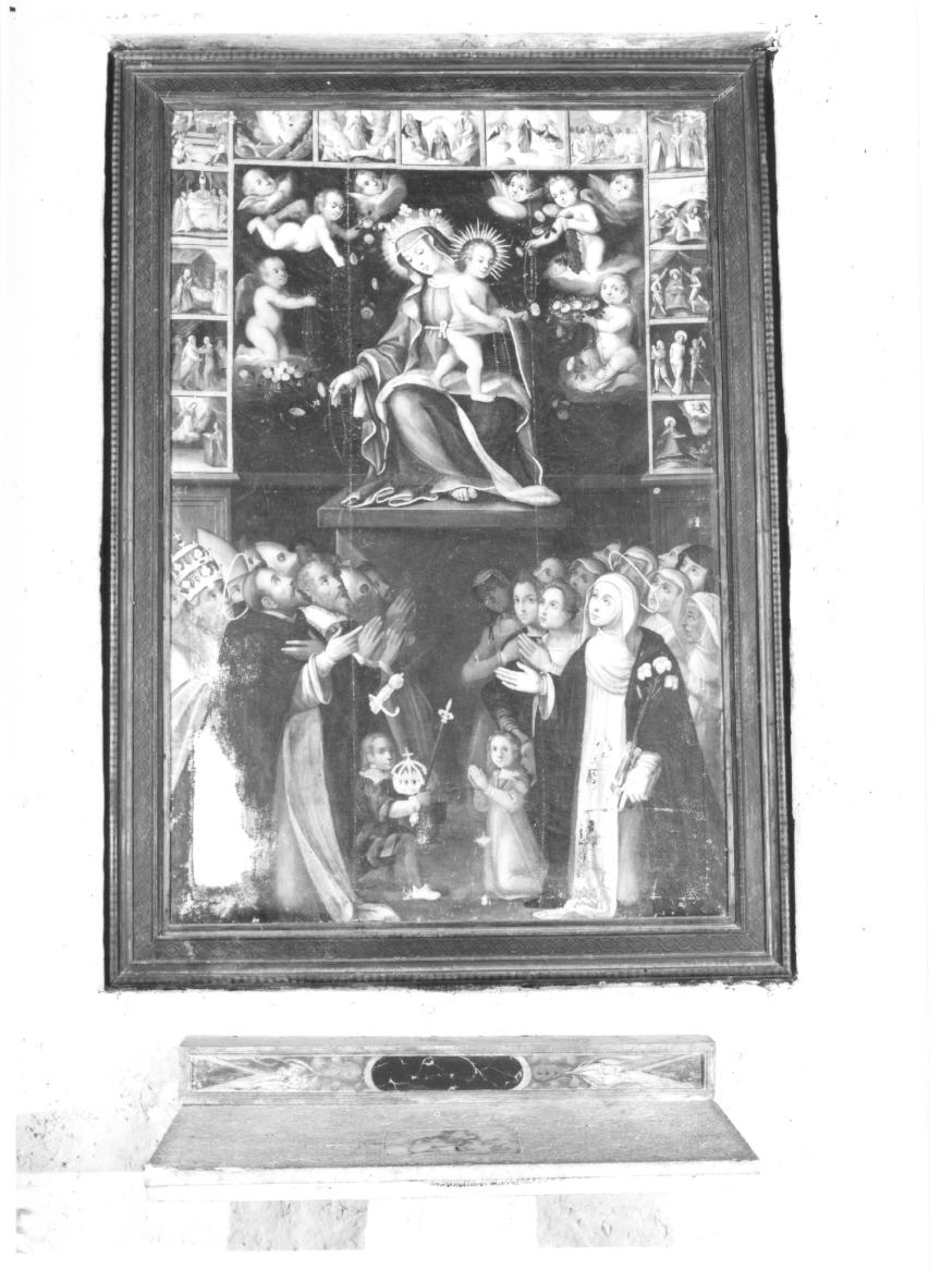 Madonna del Rosario con San Domenico e Santa Caterina, santi e misteri del rosario (dipinto) - ambito umbro (sec. XVII)