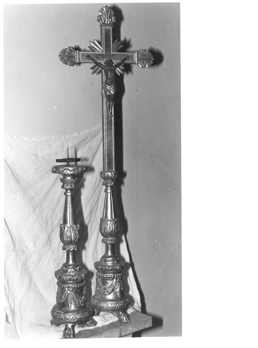 candeliere d'altare, serie - bottega umbra (sec. XVIII)