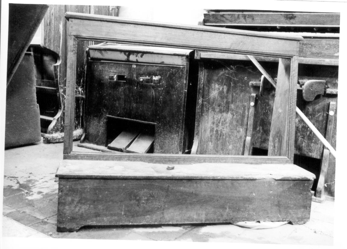 inginocchiatoio - bottega italiana (sec. XIX)