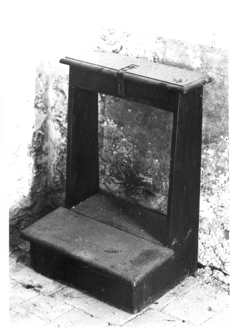 inginocchiatoio - bottega italiana (sec. XIX)