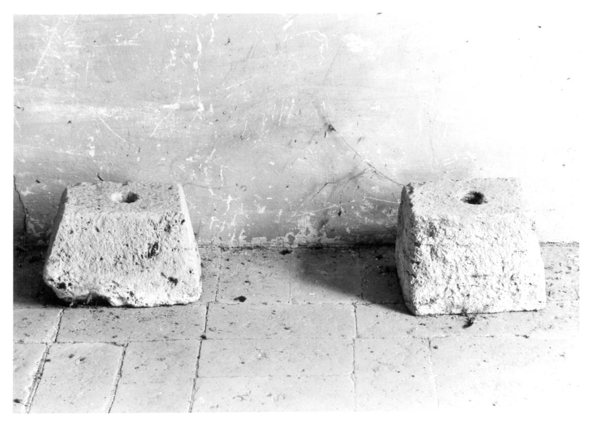 base, coppia - bottega italiana (sec. XIX)