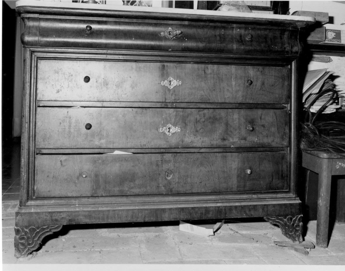 cassettone - bottega umbra (prima metà sec. XIX)