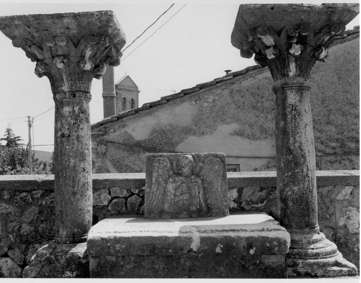 colonna, coppia - bottega umbra (sec. XIII)