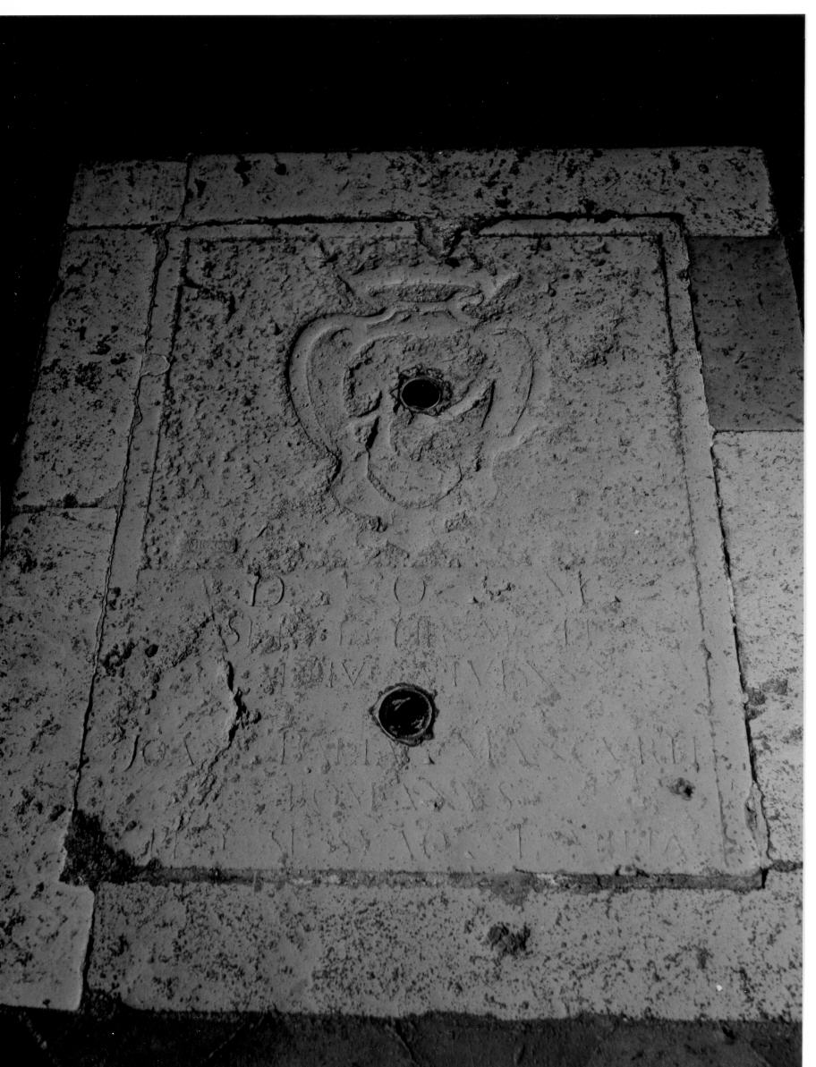 lapide tombale - bottega italiana (sec. XVII)