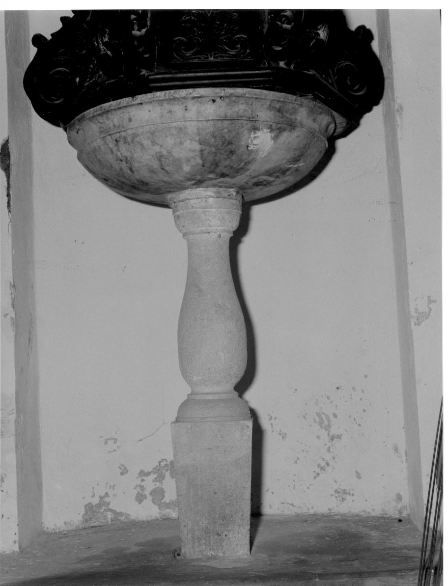 fonte battesimale - a fusto - bottega italiana (secc. XV/ XVI)