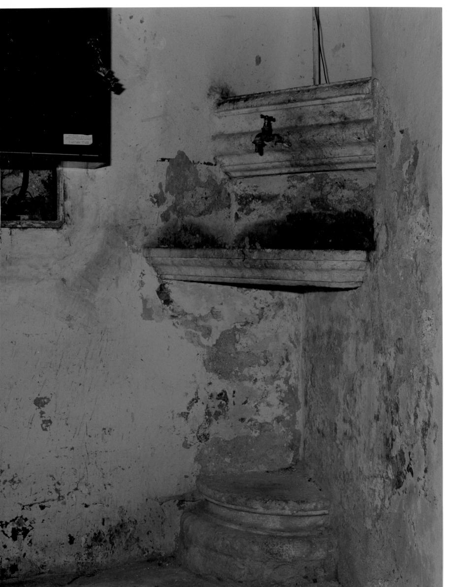 lavabo da sacrestia - bottega italiana (secc. XVII/ XVIII)