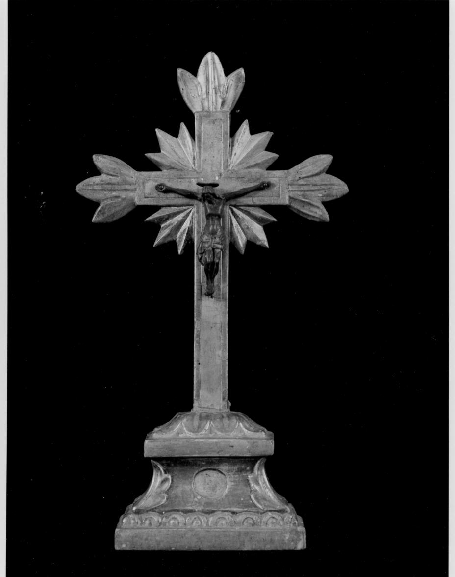 croce da tavolo, opera isolata - bottega umbra (sec. XIX)