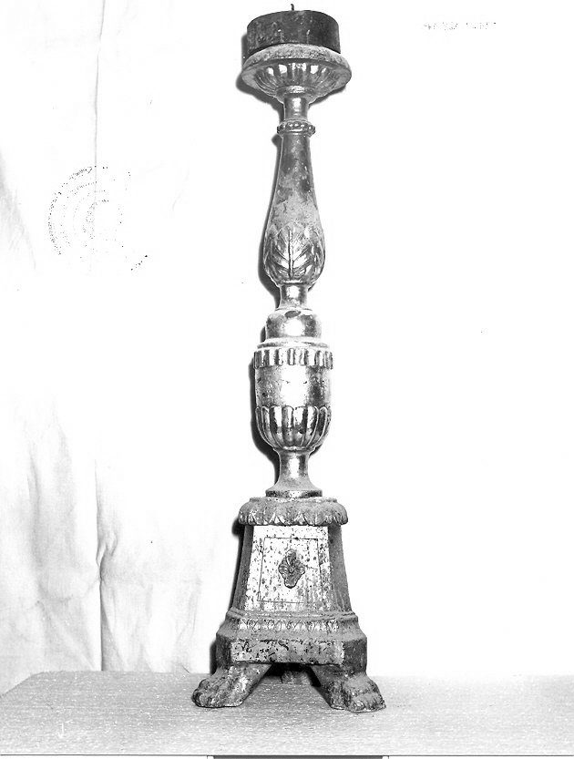 candeliere, serie - bottega umbra (sec. XIX)