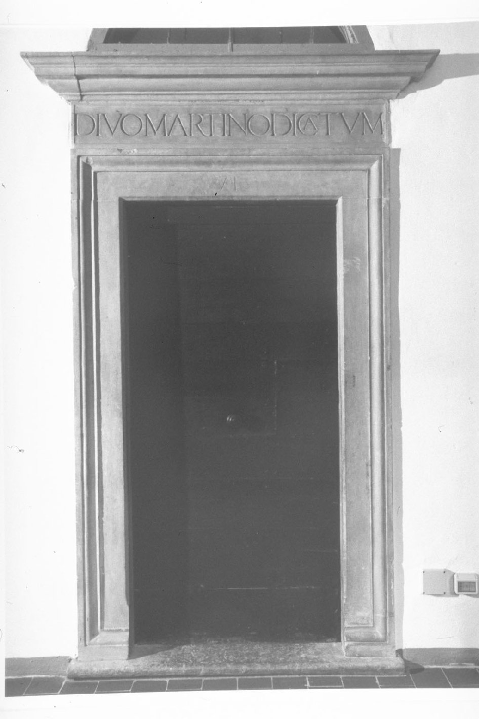 portale, opera isolata - bottega toscana (secc. XV/ XVI)