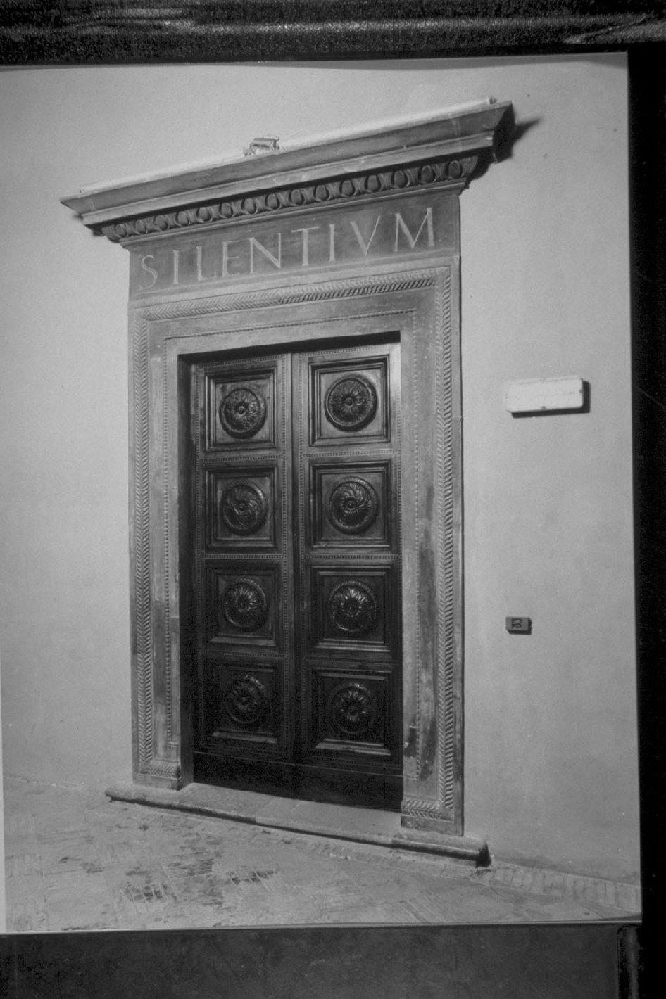 portale - bottega toscana (secc. XV/ XVI)