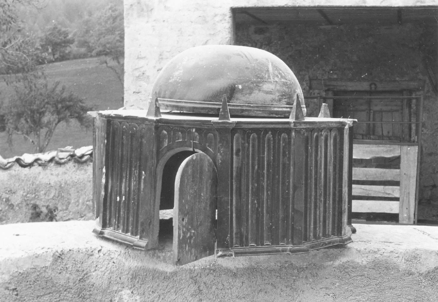 coperchio del fonte battesimale, elemento d'insieme - manifattura umbra (sec. XIX)