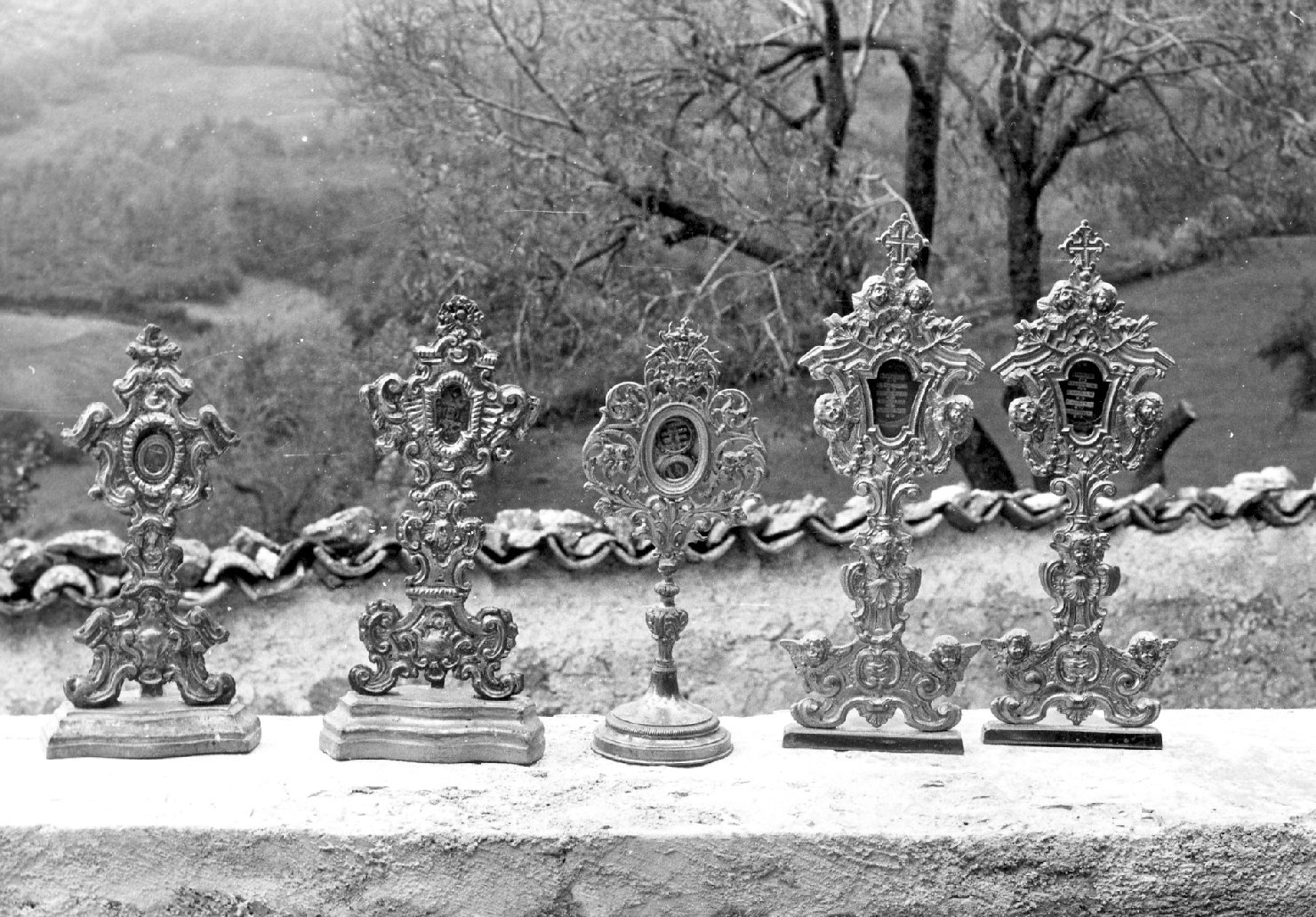 reliquiario, serie - manifattura umbra (secc. XVIII/ XIX)