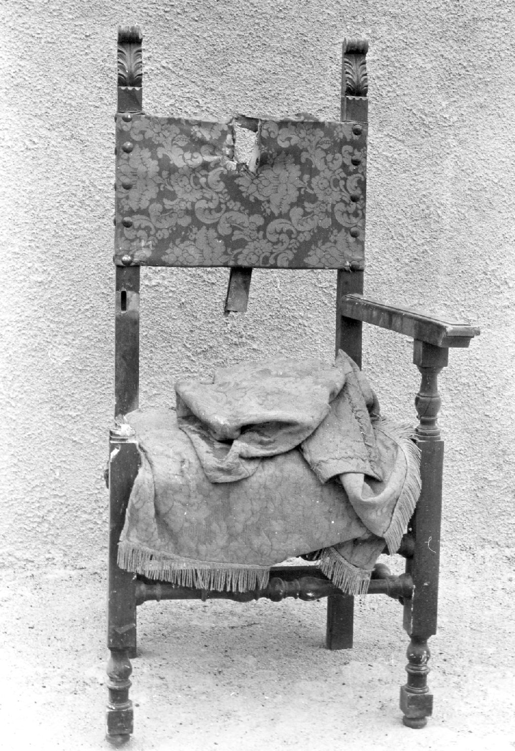 seggiolone, opera isolata - manifattura umbra (sec. XVII)