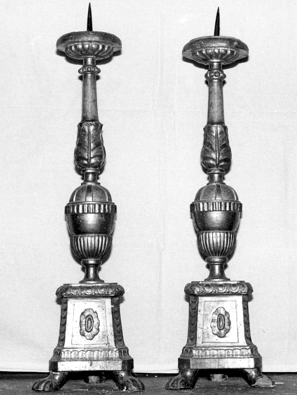 candeliere, coppia - manifattura umbra (sec. XIX)
