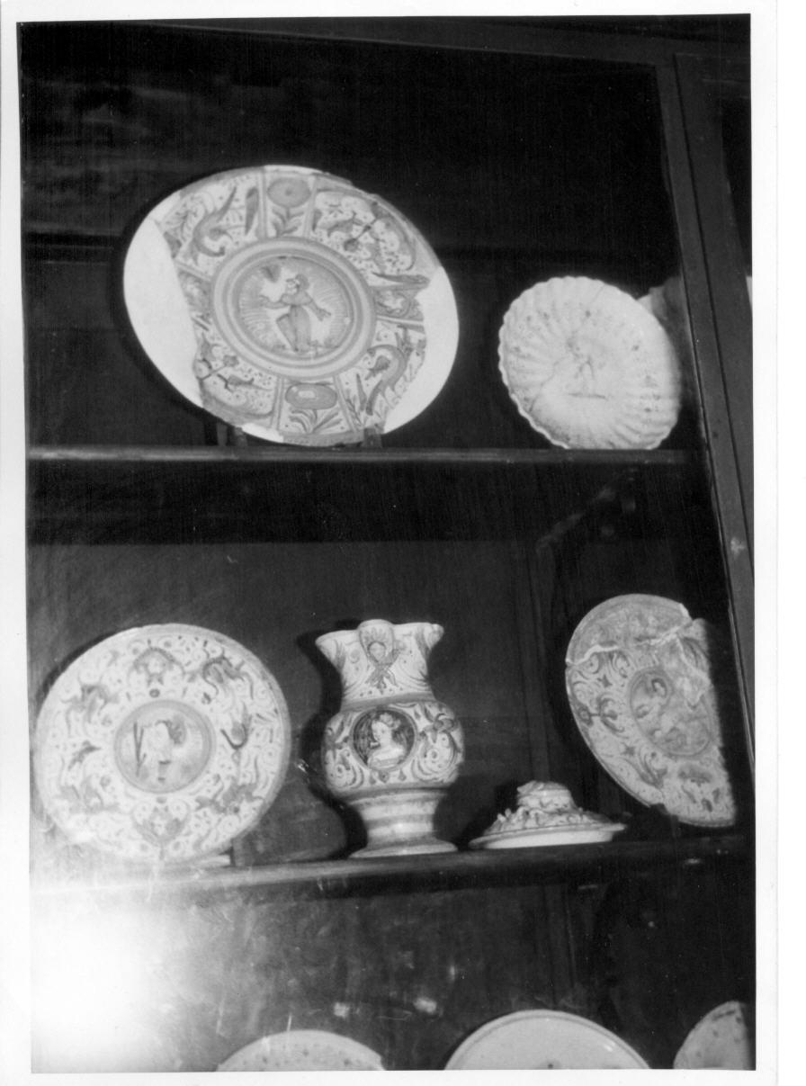 piatto, frammento - bottega derutese (sec. XVII)